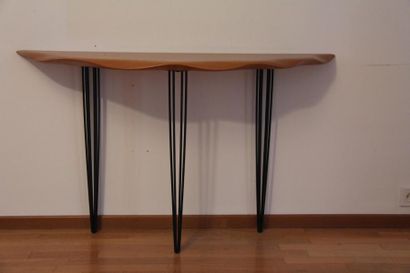 Travail contemporain
Console demi-lune à...